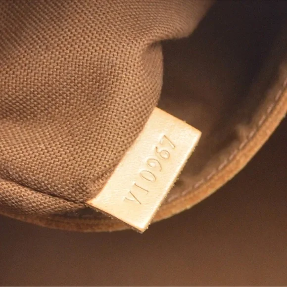 100% authentic  LOUIS VUITTON ALMA HANDBAG PURSE MONOGRAM CANVAS - Picture 9 of 10